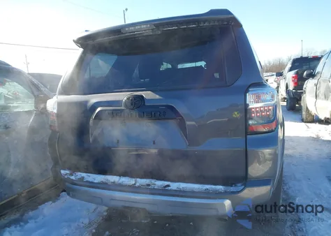 2022 Toyota 4Runner Trd Off Road Premium из США, поврежденный, VIN JTERU5JR8N6073493